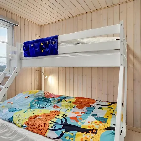 Feriehus Lovely In With Wifi